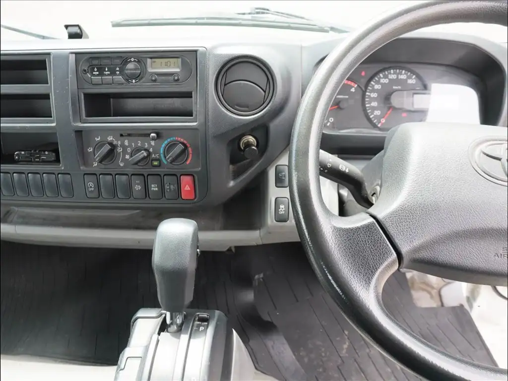 トヨタ ダイナ 小型 平ボディ TPG-XZC710 H30の中古トラック画像12