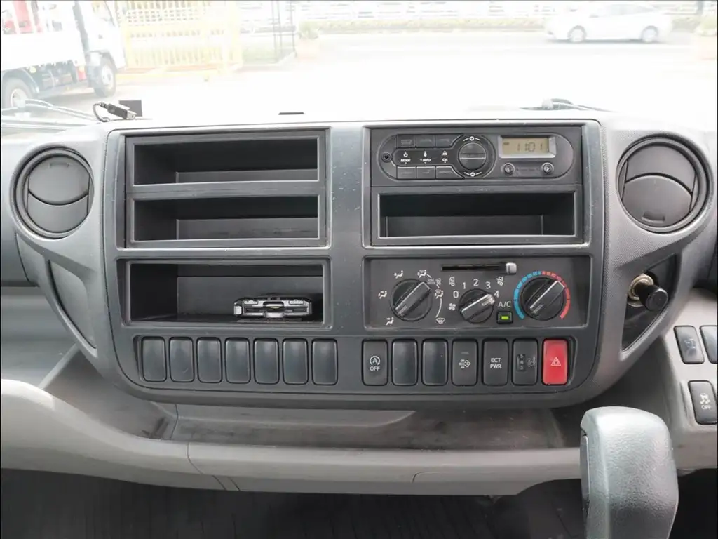 トヨタ ダイナ 小型 平ボディ TPG-XZC710 H30の中古トラック画像14