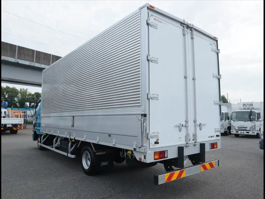 三菱 ファイター 中型/増トン ウイング ベッド 2KG-FK62Fの中古トラック画像4