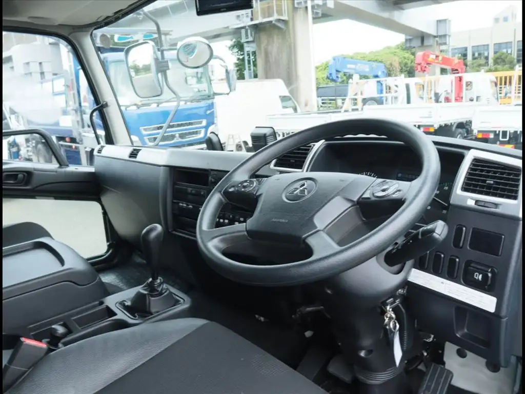 三菱 ファイター 中型/増トン ウイング ベッド 2KG-FK62Fの中古トラック画像13