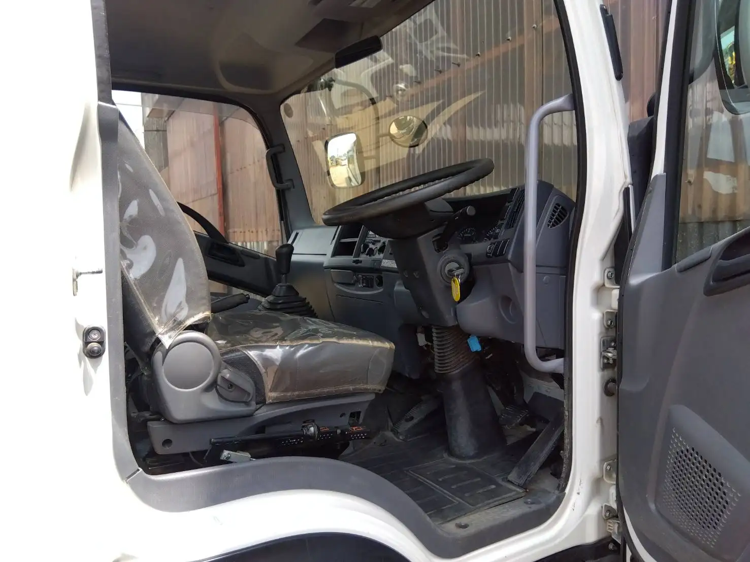 いすゞ フォワード 中型/増トン タンク車 散水車 TKG-FRR90S1の中古トラック画像11