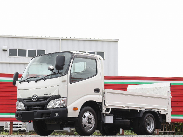 トヨタ ダイナ 小型 平ボディ 10尺 TKG-XZC605