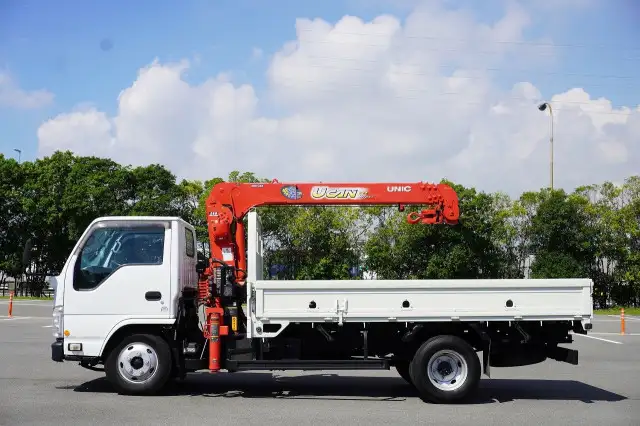 いすゞ エルフ 小型 クレーン付 4段 ラジコンの中古トラック画像4