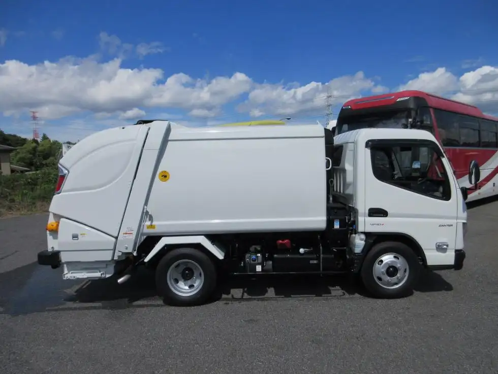 三菱 キャンター 小型 パッカー車 プレス式 2RG-FEAV0の中古トラック画像2