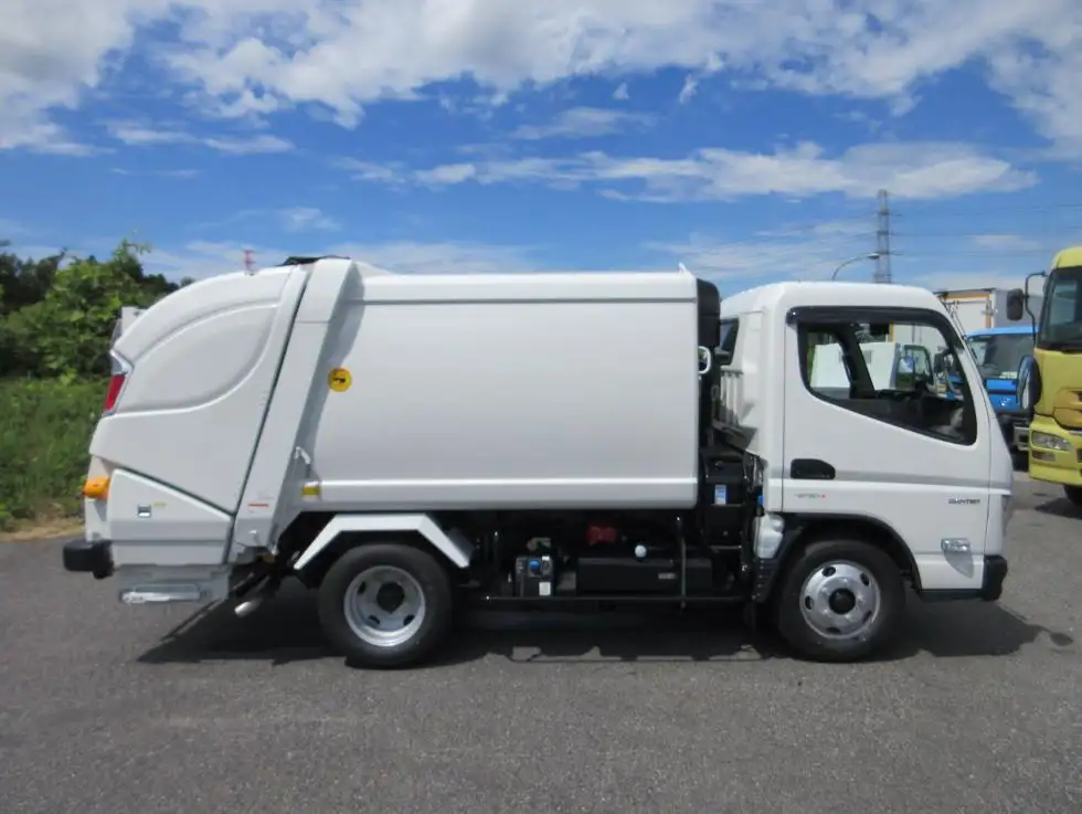 三菱 キャンター 小型 パッカー車 プレス式 2RG-FEAV0の中古トラック画像2