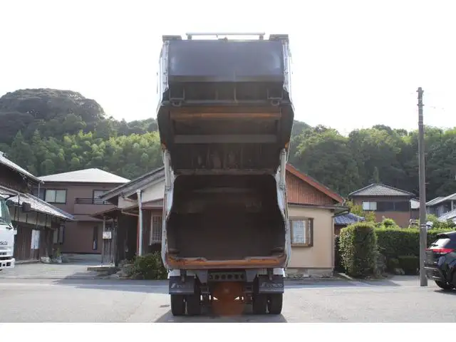 いすゞ エルフ 小型 パッカー車 プレス式 の中古トラック画像4