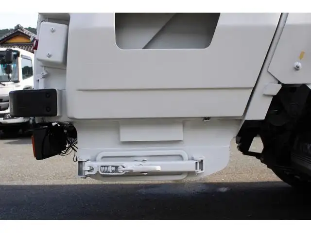いすゞ エルフ 小型 パッカー車 プレス式 の中古トラック画像15