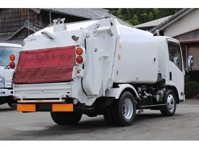 いすゞ エルフ 小型 パッカー車 巻き込み式 回転ダンプ式の中古トラック画像2
