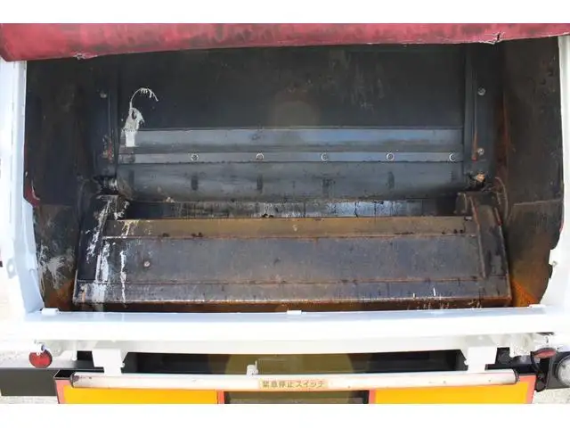 いすゞ エルフ 小型 パッカー車 巻き込み式 回転ダンプ式の中古トラック画像5
