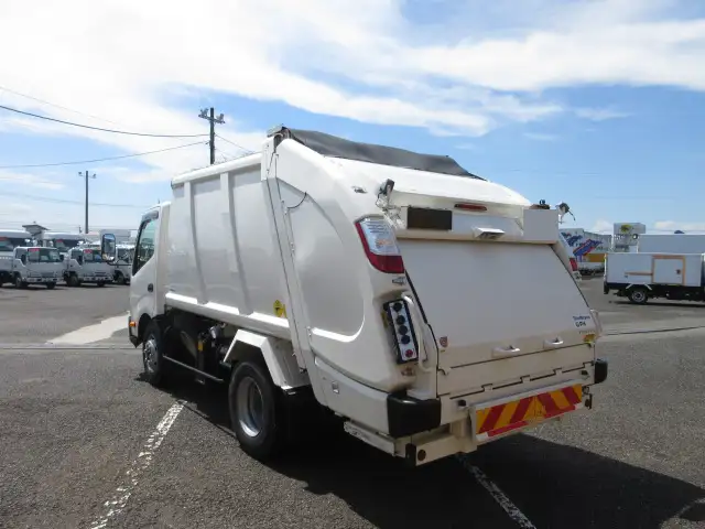 日野 デュトロ 小型 パッカー車 プレス式 2KG-XZU700Xの中古トラック画像4