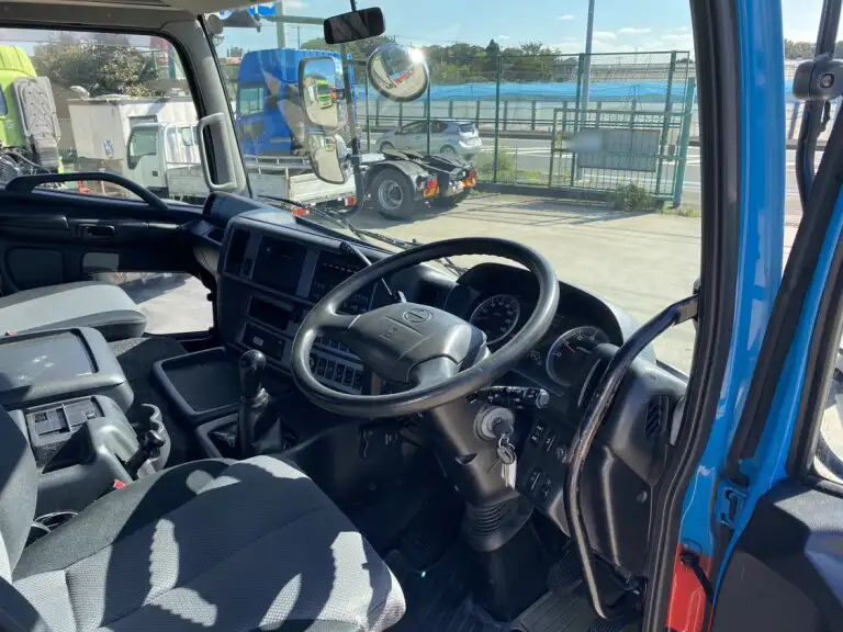 日野 プロフィア 大型 トラクター ハイルーフ 1デフの中古トラック画像12