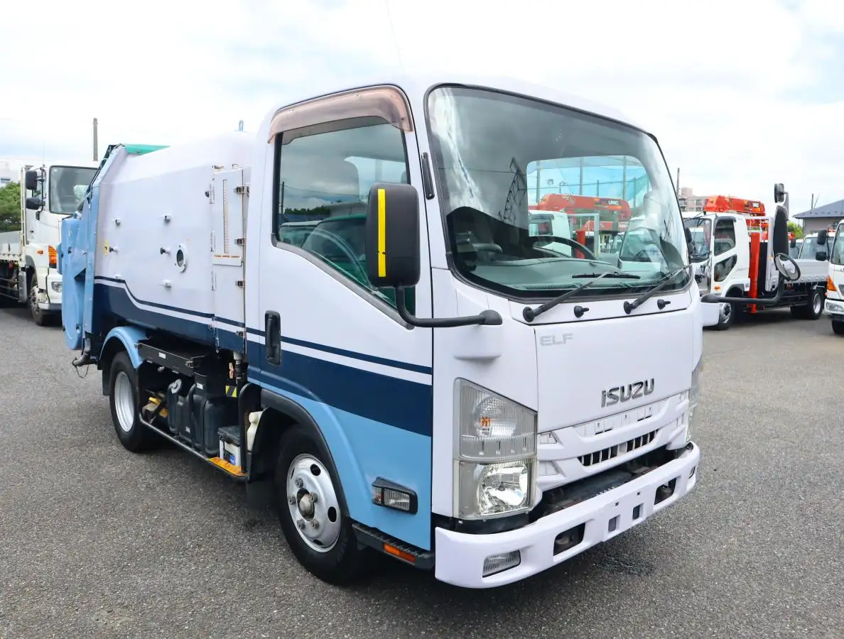 いすゞ エルフ 小型 パッカー車 巻き込み式 回転ダンプ式の中古トラック画像2