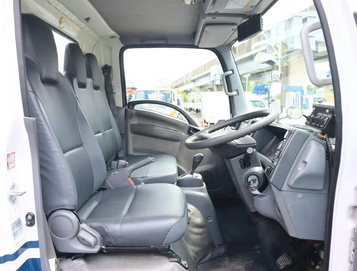 いすゞ エルフ 小型 パッカー車 巻き込み式 回転ダンプ式の中古トラック画像11