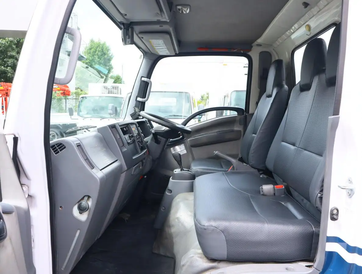 いすゞ エルフ 小型 パッカー車 巻き込み式 回転ダンプ式の中古トラック画像12