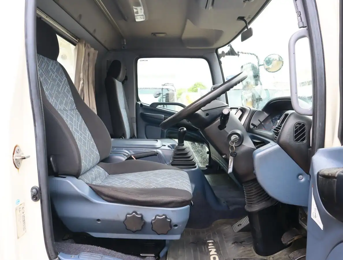 日野 レンジャー 中型/増トン 車両重機運搬 ADG-FC7JLWA H17の中古トラック画像11