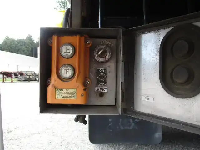 国内・その他 国産車その他 トレーラー/その他 トレーラー 3軸 エアサスの中古トラック画像9