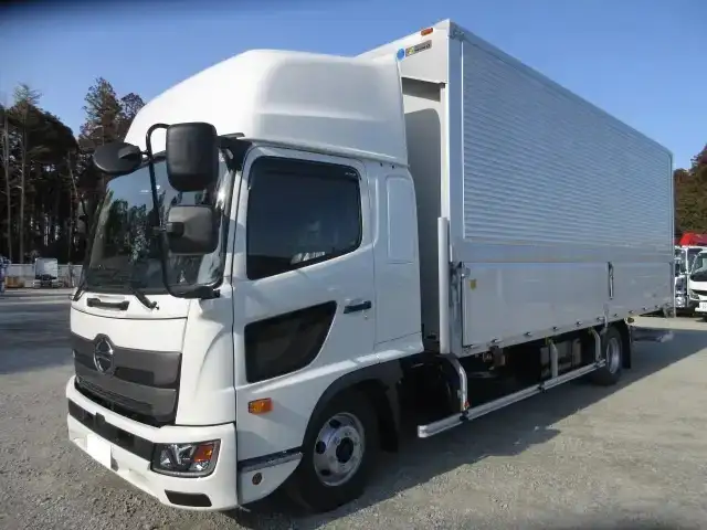 日野 レンジャー 中型/増トン ウイング パワーゲート エアサスの中古トラック画像1