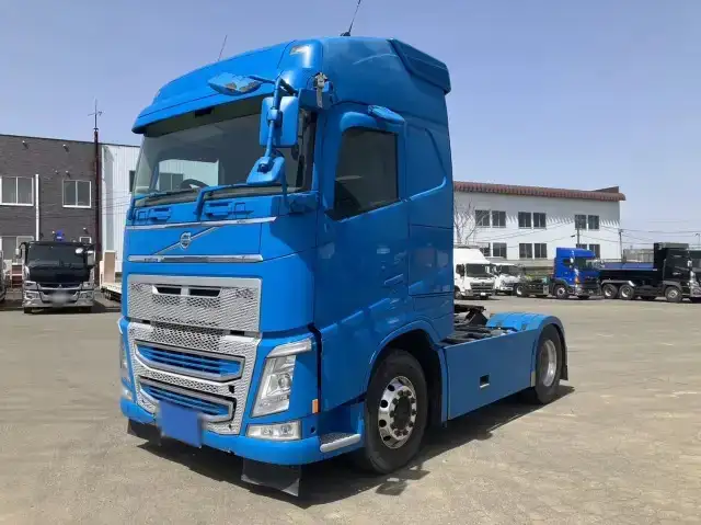 ボルボ トラック 大型 トラクター ハイルーフ 1デフの中古トラック画像1