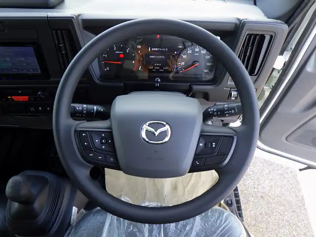 マツダ タイタン 小型 平ボディ 2RG-LMR88C R6の中古トラック画像11