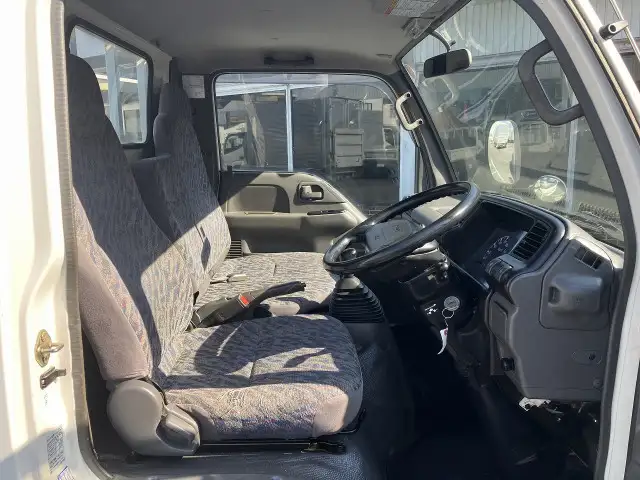 いすゞ エルフ 小型 平ボディ KR-NHR69E H16の中古トラック画像6