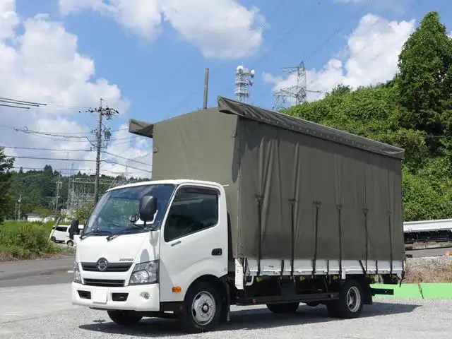 日野 デュトロ 小型 平ボディ 幌 TKG-XZU720Mの中古トラック画像1