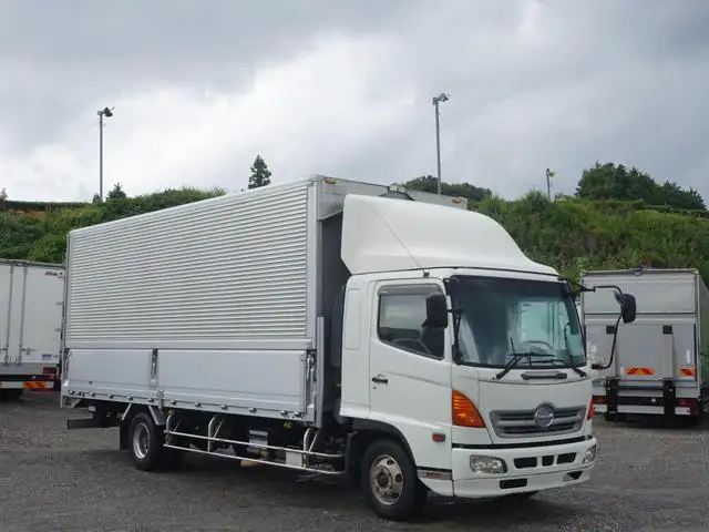 日野 レンジャー 中型/増トン ウイング ベッド ADG-FD7JLWAの中古トラック画像1