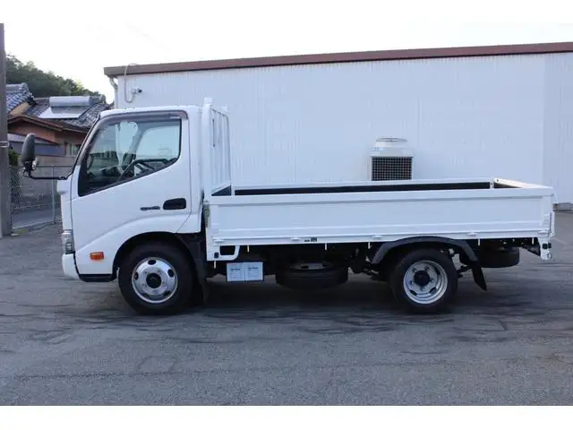日野 デュトロ 小型 平ボディ  H28の中古トラック画像3