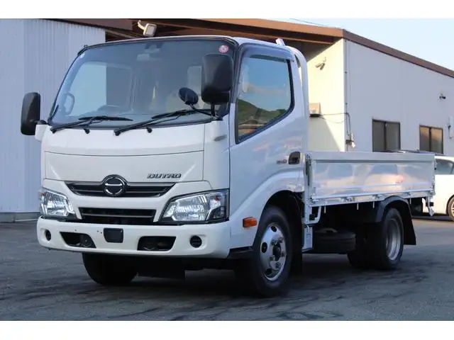 日野 デュトロ 小型 平ボディ  H28の中古トラック画像1