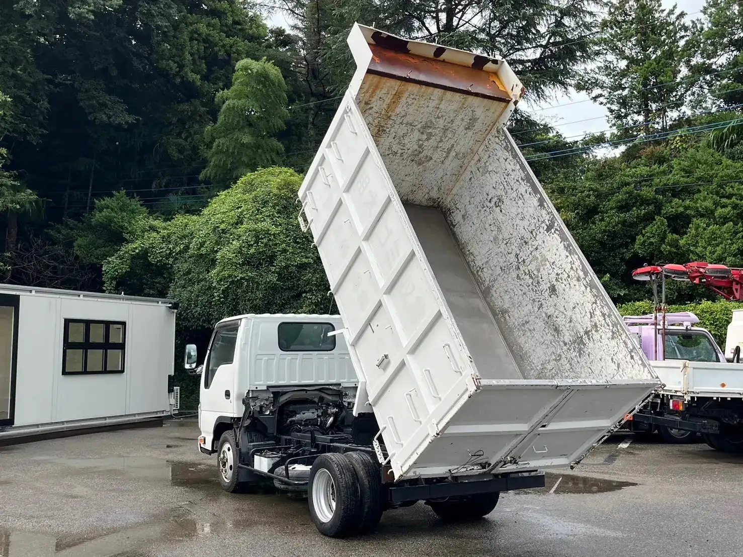 いすゞ エルフ 小型 ダンプ 土砂禁 ステンレス張りの中古トラック画像5