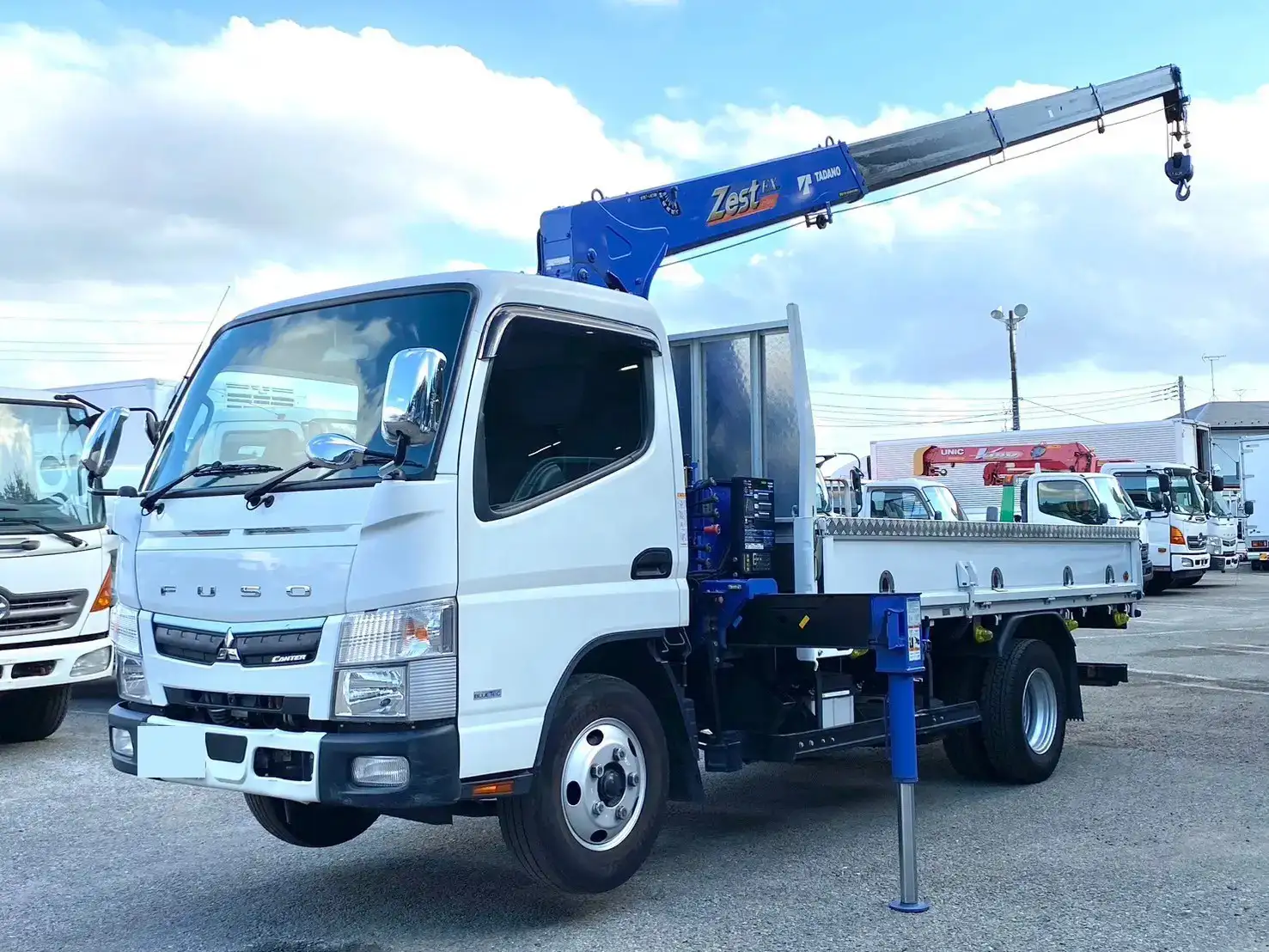 三菱 キャンター 小型 クレーン付 4段 ラジコンの中古トラック画像1