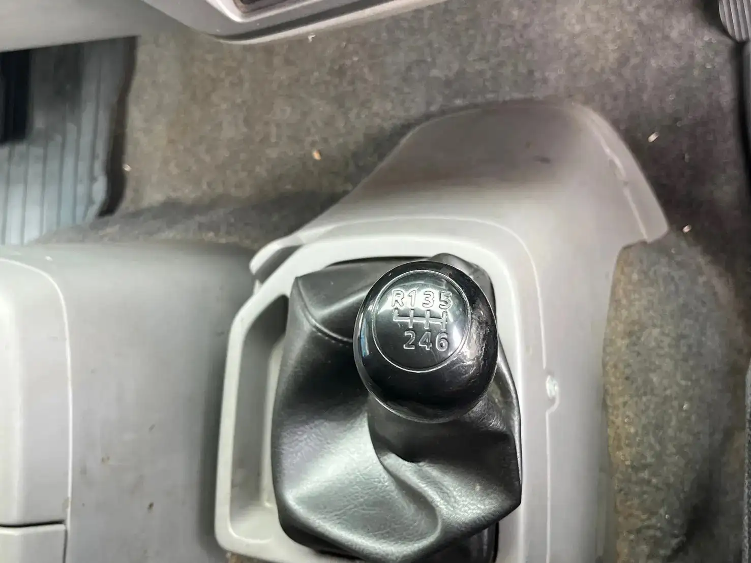 日産UD コンドル 中型/増トン ウイング ベッド TKG-MK38Lの中古トラック画像15