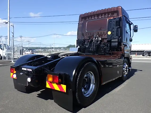 いすゞ ギガ 大型 トラクター ハイルーフ 1デフの中古トラック画像3