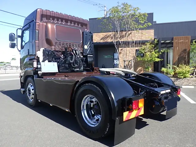 いすゞ ギガ 大型 トラクター ハイルーフ 1デフの中古トラック画像5