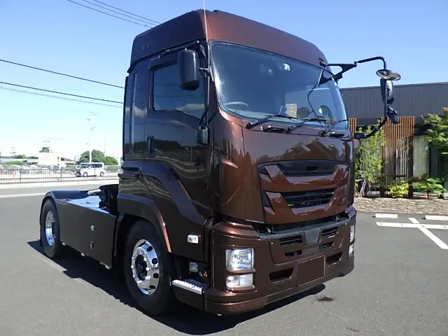いすゞ ギガ 大型 トラクター ハイルーフ 1デフの中古トラック画像2