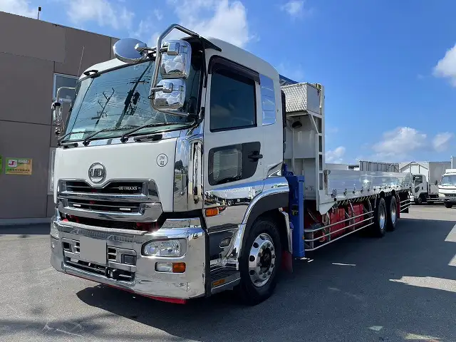 日産UD クオン 大型 クレーン付 エアサス 4段の中古トラック画像1
