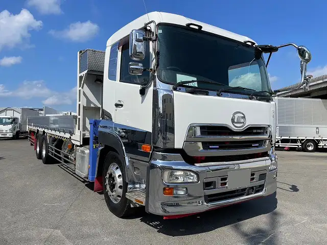 日産UD クオン 大型 クレーン付 エアサス 4段の中古トラック画像2