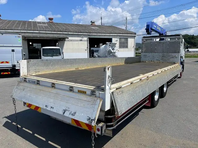 日産UD クオン 大型 クレーン付 エアサス 4段の中古トラック画像5