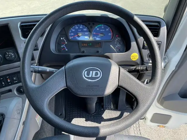 日産UD クオン 大型 クレーン付 エアサス 4段の中古トラック画像14