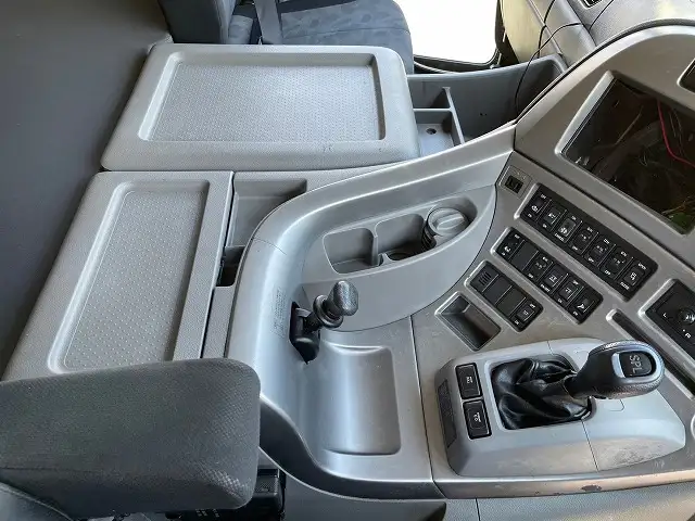 日産UD クオン 大型 クレーン付 エアサス 4段の中古トラック画像16