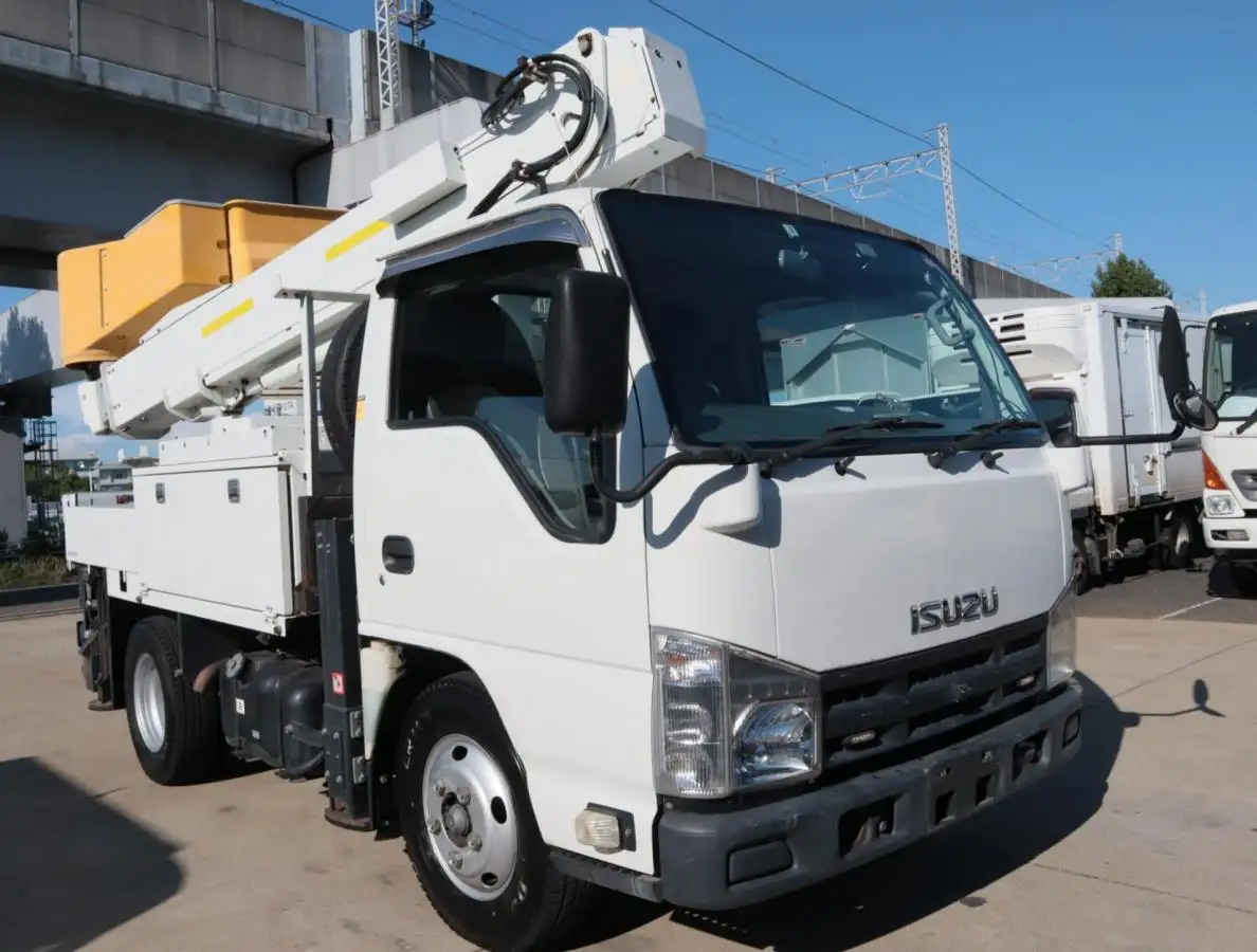 いすゞ エルフ 小型 高所・建柱車 高所作業車 電工仕様の中古トラック画像2