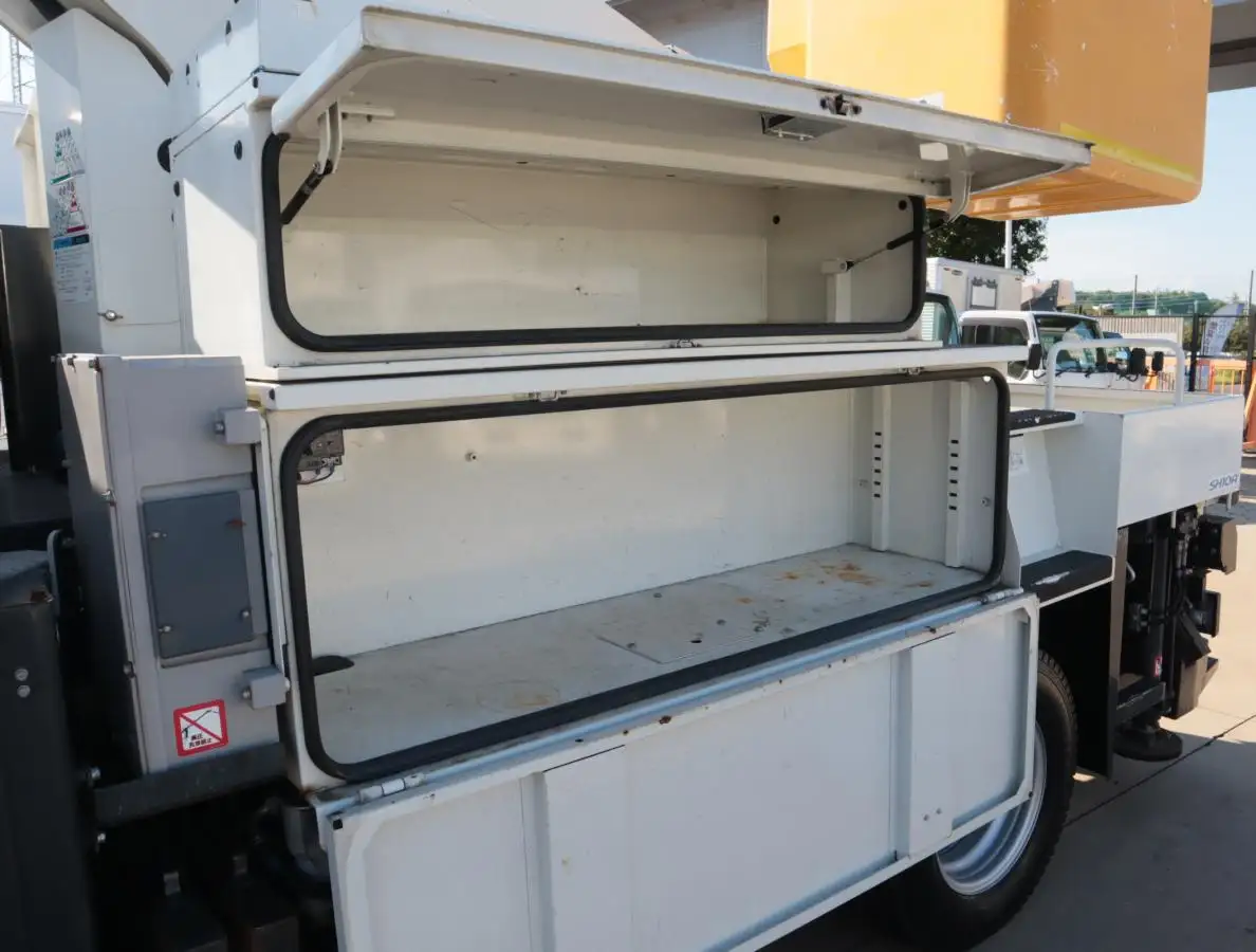 いすゞ エルフ 小型 高所・建柱車 高所作業車 電工仕様の中古トラック画像6