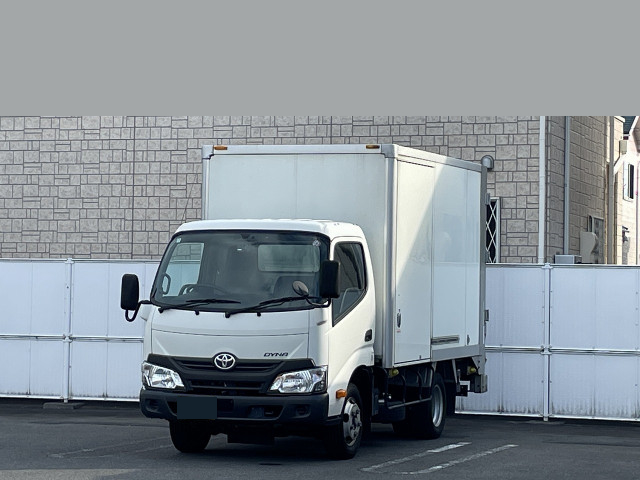 トヨタ ダイナ 小型 アルミバン 10尺 TKG-XZU605