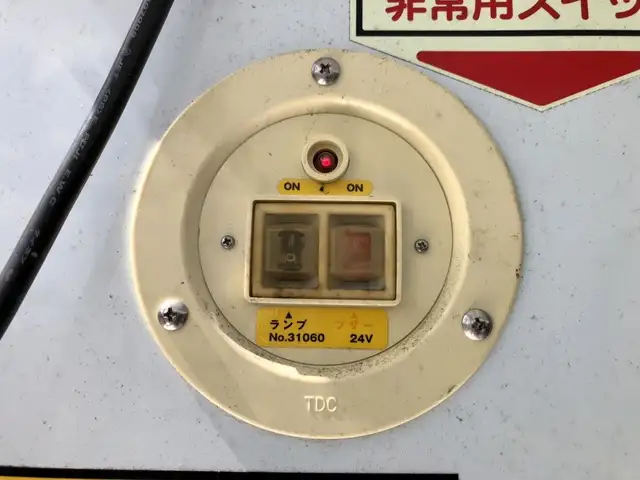 いすゞ フォワード 中型/増トン 冷凍冷蔵 低温 パワーゲートの中古トラック画像10