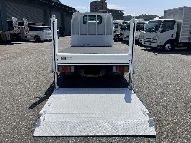 いすゞ エルフ 小型 平ボディ パワーゲート 床鉄板の中古トラック画像5