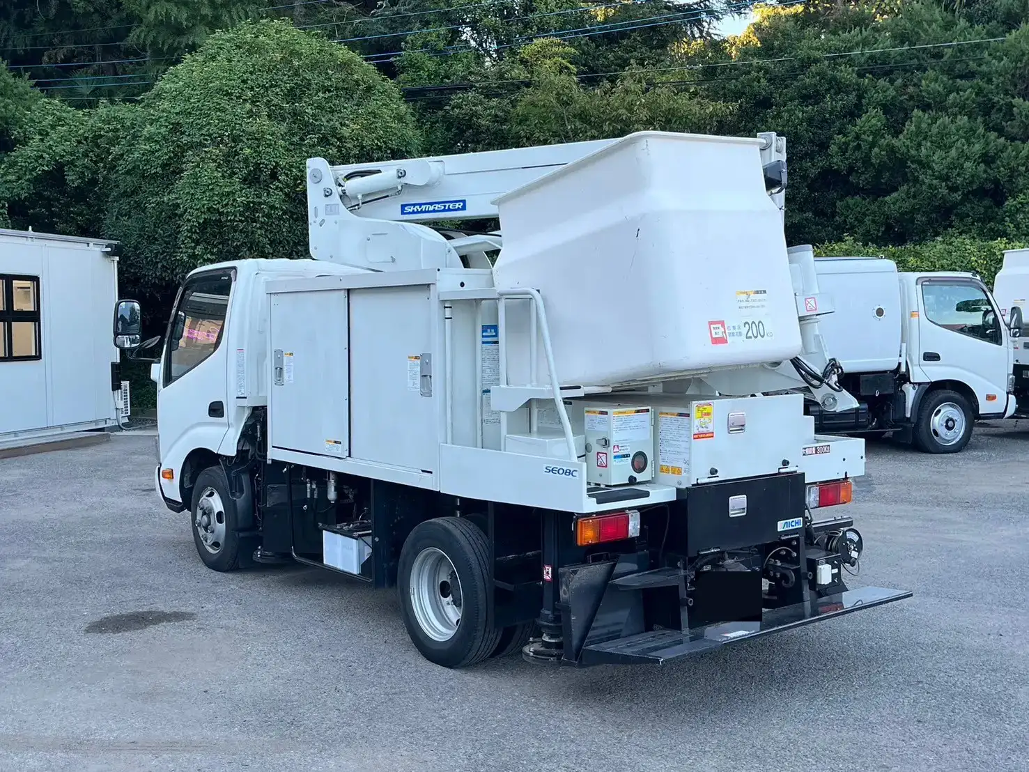 日野 デュトロ 小型 高所・建柱車 高所作業車 電工仕様の中古トラック画像4