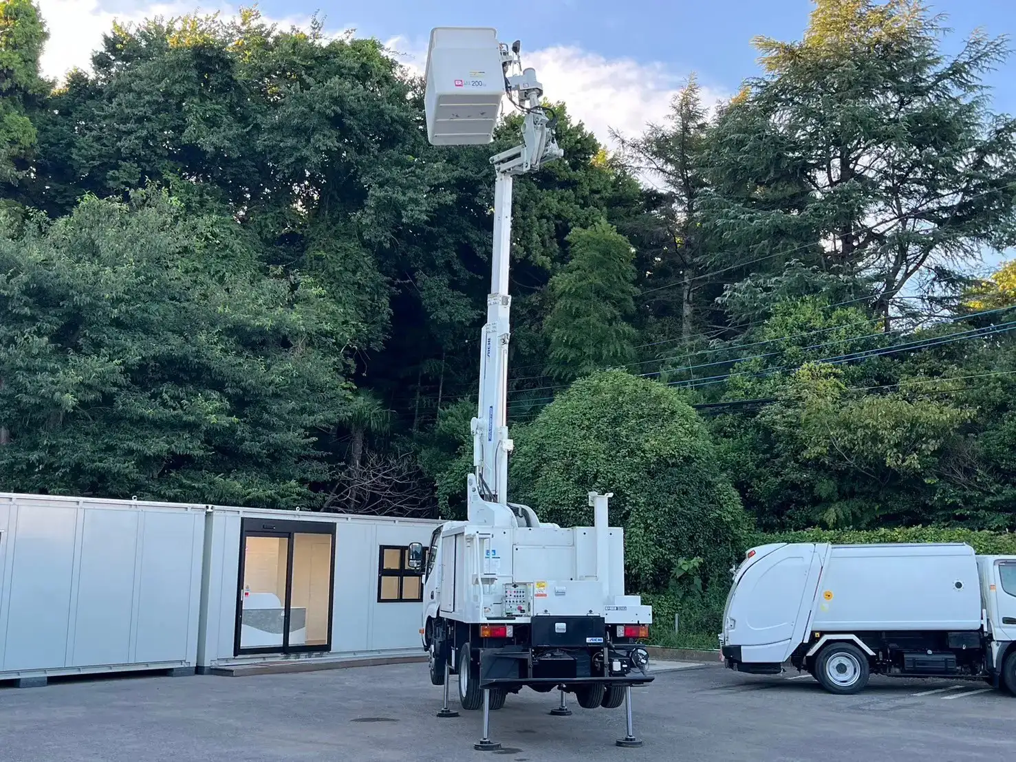 日野 デュトロ 小型 高所・建柱車 高所作業車 電工仕様の中古トラック画像9