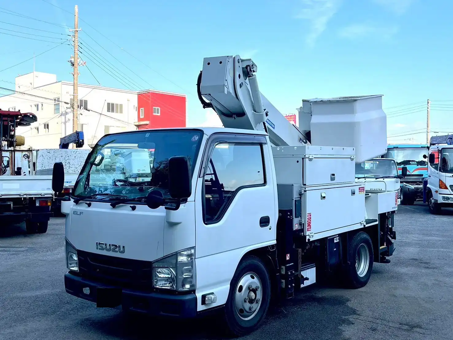 いすゞ エルフ 小型 高所・建柱車 高所作業車 電工仕様 の中古トラック【車両No.173228】