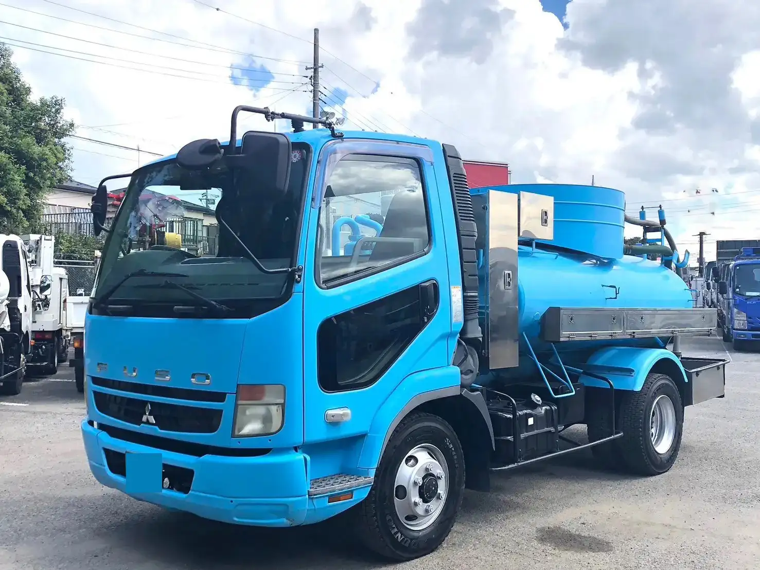 三菱 ファイター 中型/増トン タンク車 バキューム PDG-FK71Rの中古トラック画像1