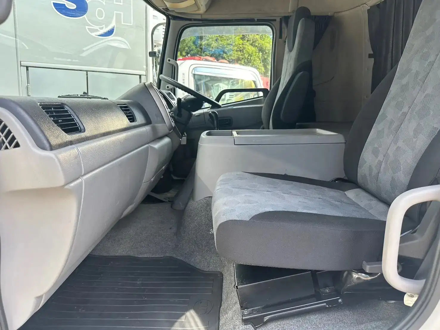 日産UD コンドル 中型/増トン ウイング エアサス ベッドの中古トラック画像13