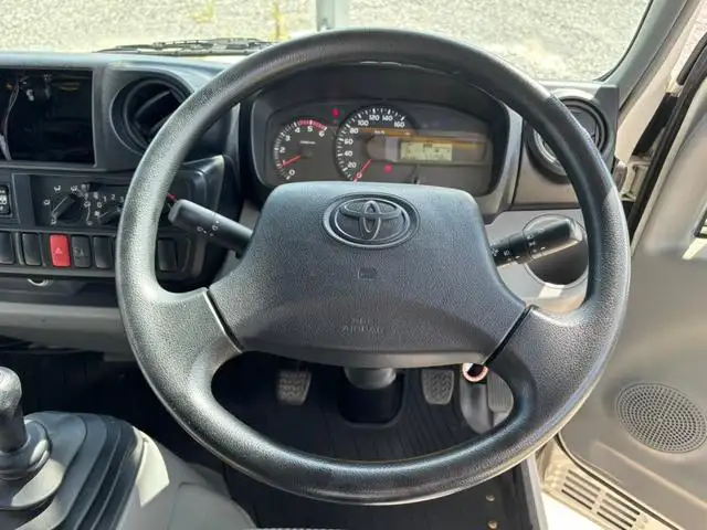 トヨタ トヨエース 小型 平ボディ Wキャブ の中古トラック画像10